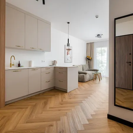 Apartamento Kierbedzia Superior By Bookinghost
